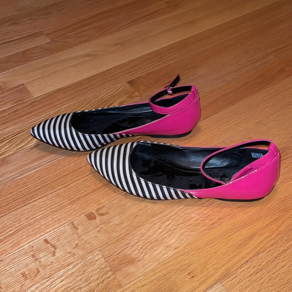 Cosmopolitan NWOT❗️D’orsay Ankle Strap Pointy Toe Shoes Flats with Pink - Picture 3 of 9